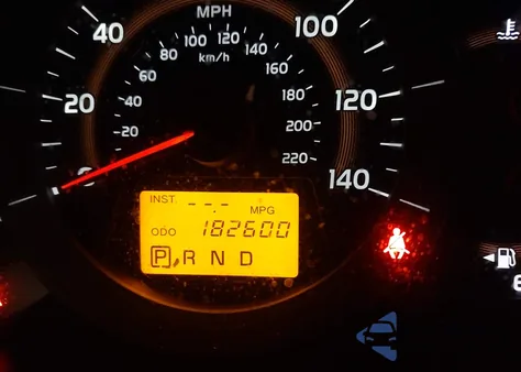 2010 Toyota Rav4 z USA, uszkodzony, nr VIN JTMBF4DV3A5036581